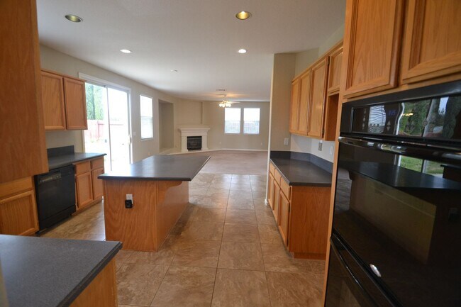 Building Photo - 3205 Lagunita Cir