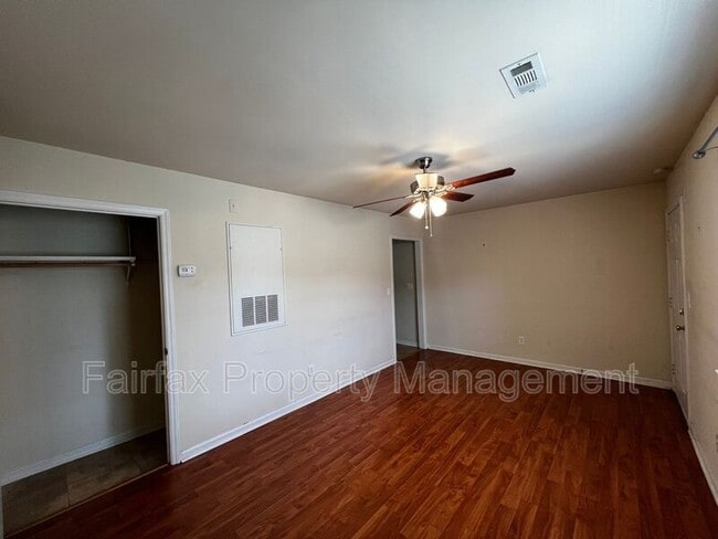 Building Photo - 1309 Hudson Ave