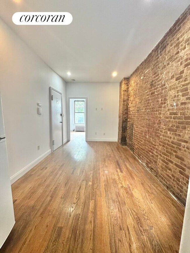 Foto del edificio - 509 E 81st St