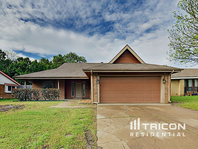 Building Photo - 404 Lemon Dr