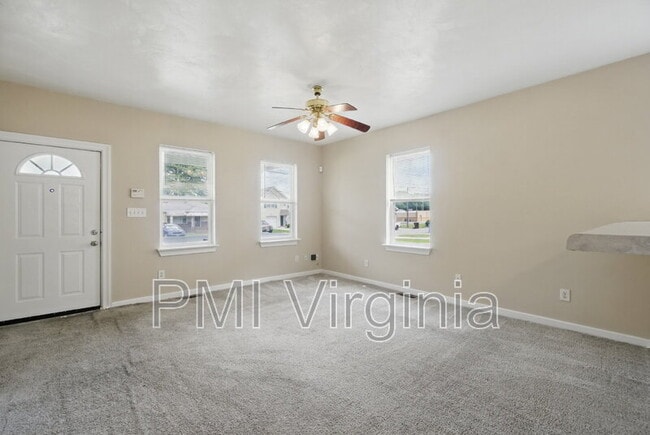 Building Photo - 1310 Hoover Ave