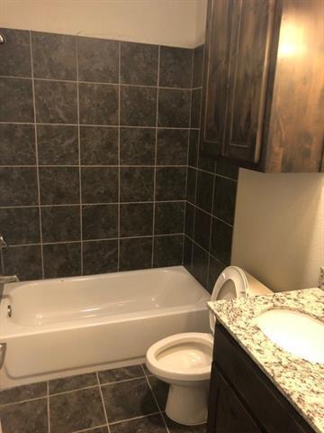 Foto del edificio - 2303 N Elm St