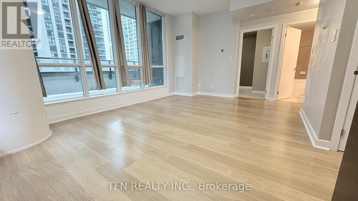 Photo principale - 33 Bay St.