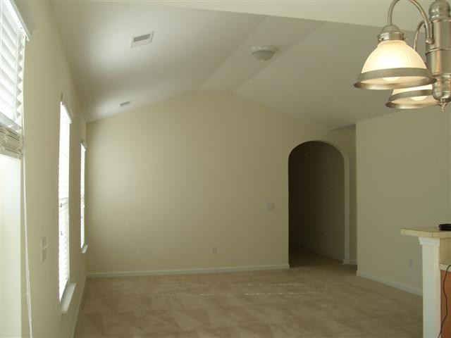 Building Photo - 40 Twin Oaks Pl