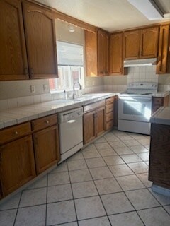 Foto del edificio - 4315 Dunster Dr