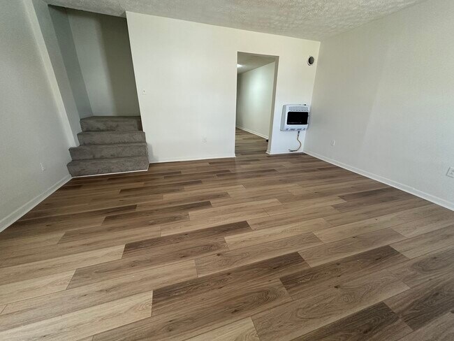 Foto del edificio - 219 Huston St