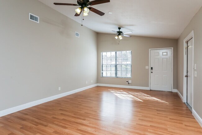 Building Photo - 360 Melton Dr