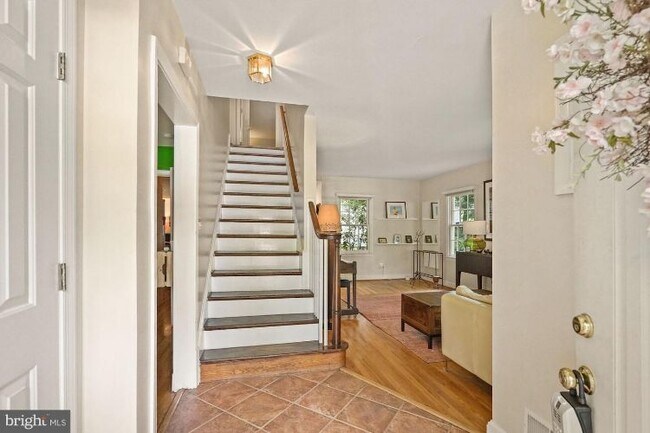 Building Photo - 1307 Gibson Pl