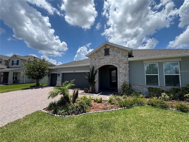 Building Photo - 715 Blue Citrus Ln