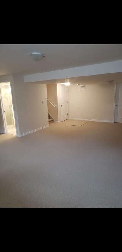 Photo principale - 180 Beaveridge Av