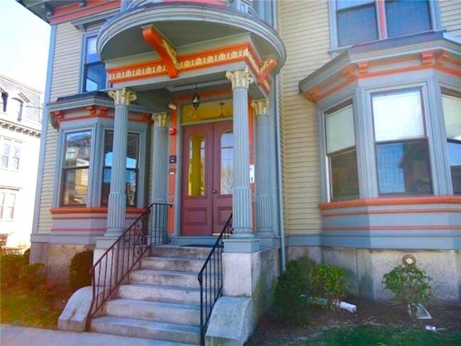 Building Photo - 52 Parkis Ave