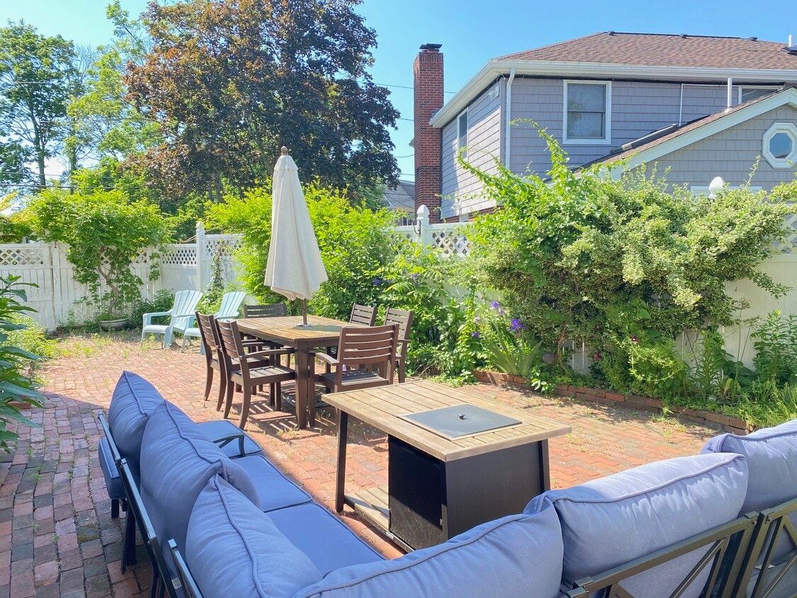 Backyard - 228 River St