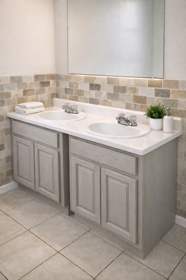 Building Photo - 69 Schley St