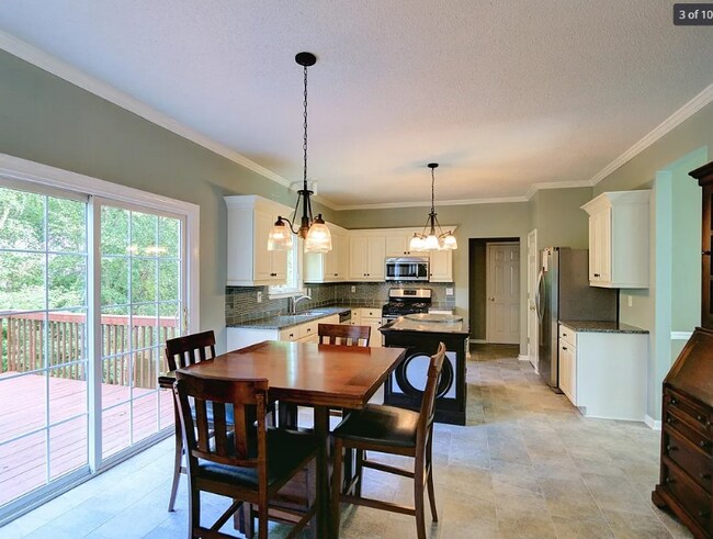 Foto del edificio - 7320 Carriage Creek Rd