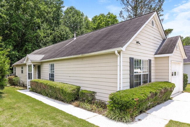 Building Photo - 1310 Waterton Trail