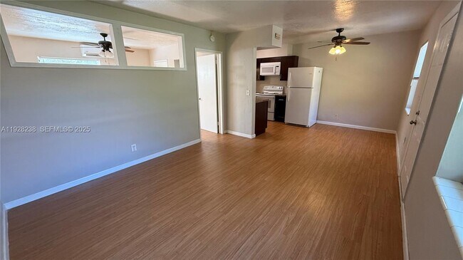 Foto del edificio - 1310 NE 14th Ave