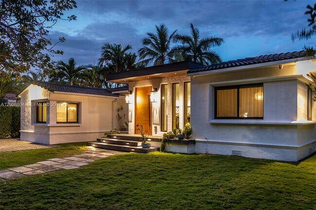 Foto del edificio - 115 SW 23rd Rd