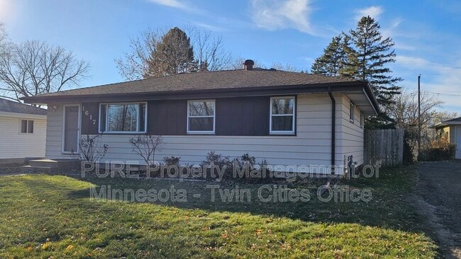 Building Photo - 1617 Flag Ave N