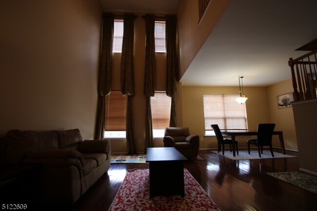 Foto del edificio - 7 Caroline Foster Ct