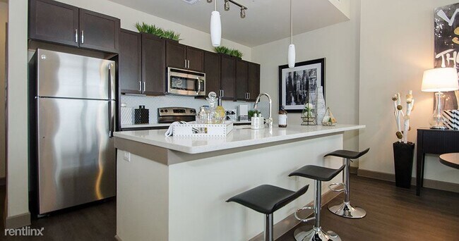 Building Photo - 1 br, 1 bath Condo - 1616 Fountain View Dr