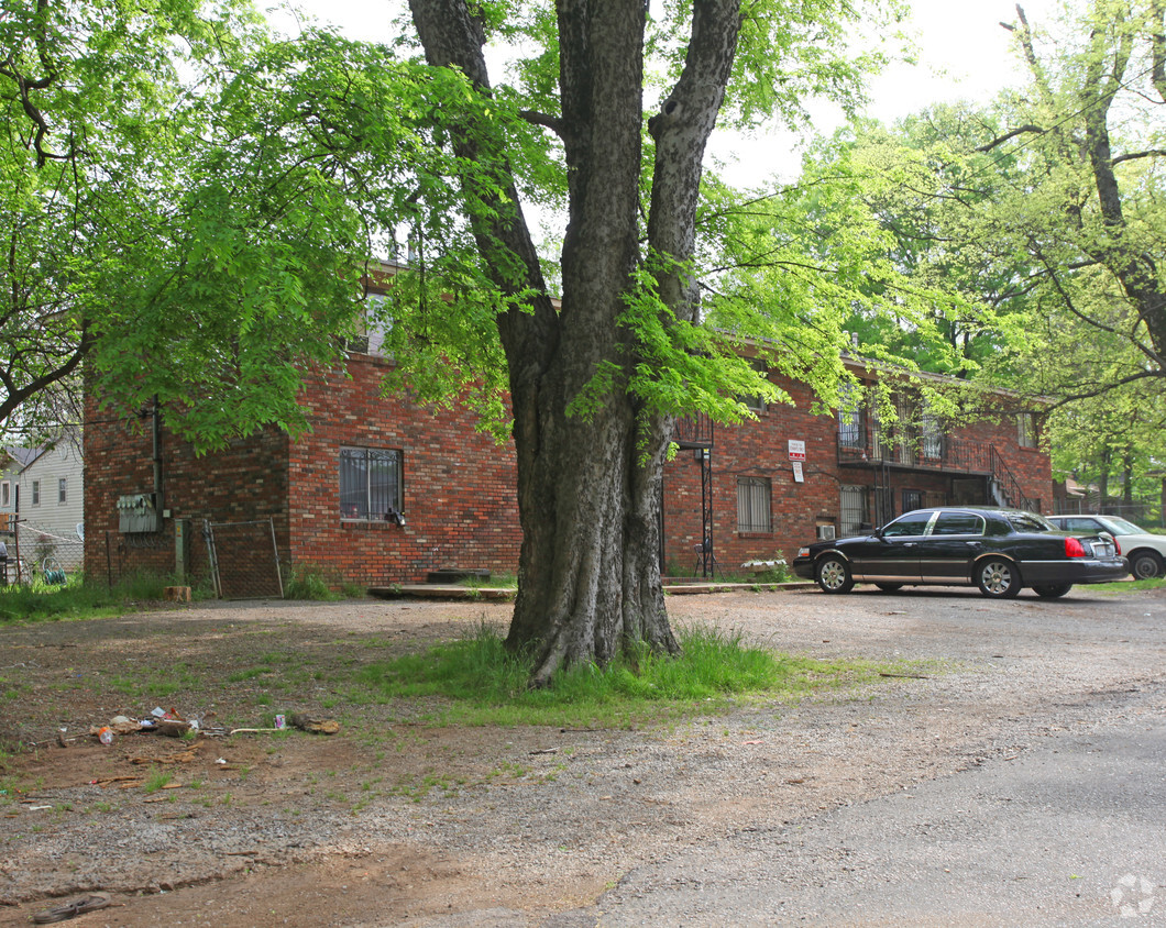 Building Photo - Shermont Apartments