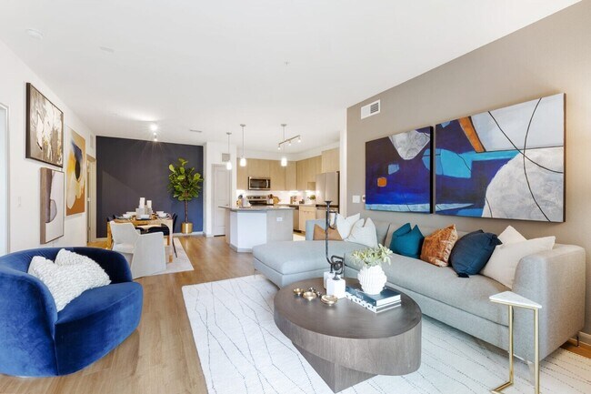 Foto del edificio - Bright, Bold, Beautiful!