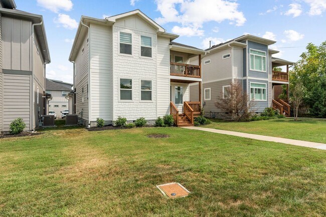 Foto del edificio - Stunning Rental In Charlotte Parkside