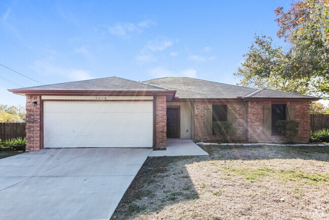 Building Photo - 7618 Creek Wood Dr