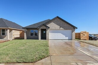 Building Photo - 8910 Oakleaf Ct