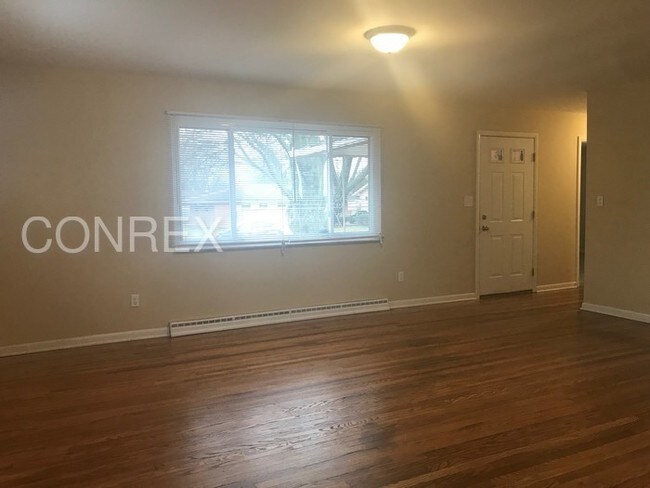 Foto del edificio - 3826 Roswell Dr