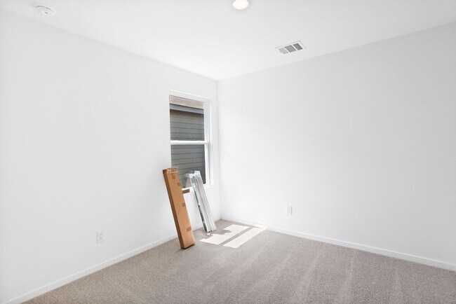 Foto del edificio - 3330 Noir Ln