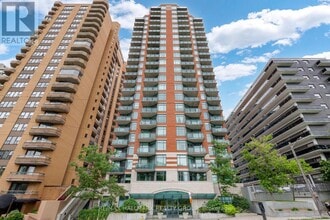 Building Photo - 570-1570 Laurier Ave W