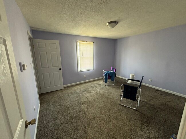 Bedroom 2 - 215 Cross St