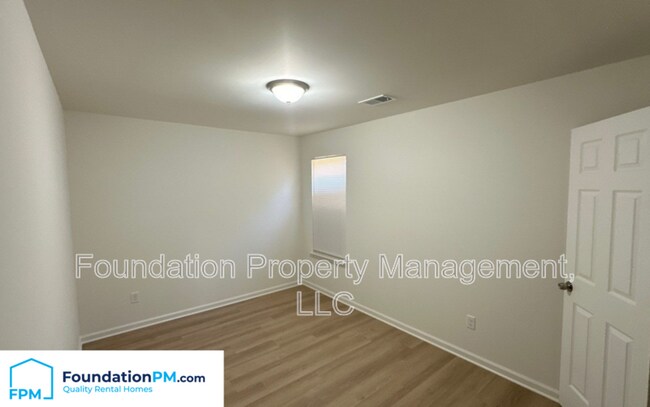 Building Photo - 4062 Berrywood Ave