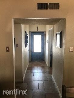 Foto del edificio - 213 Fountain Rd