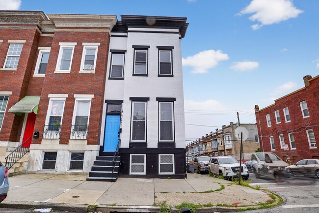 Building Photo - 226 N Payson St