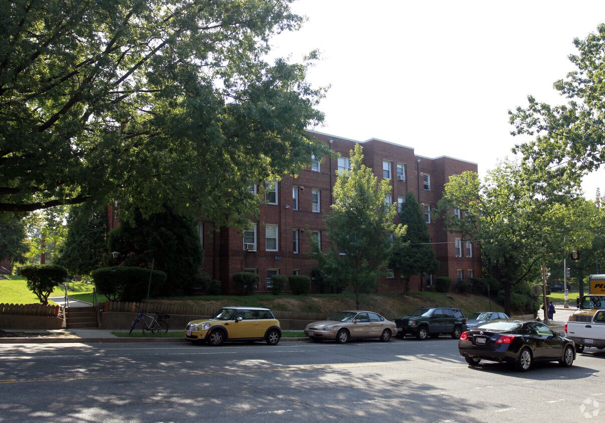 Building Photo - 5915-5919 14th St NW