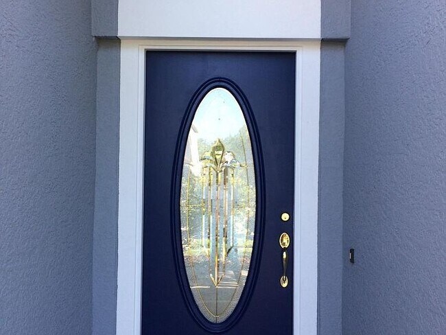 Foto del edificio - 907 Addison Dr NE, Saint Petersburg, FL 33716