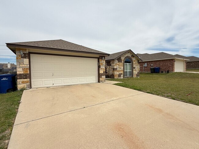 Foto del edificio - COMING SOON!