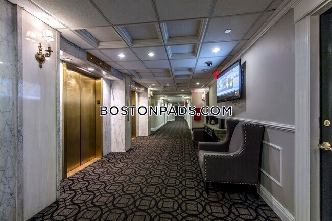 Building Photo - 62 Boylston St.