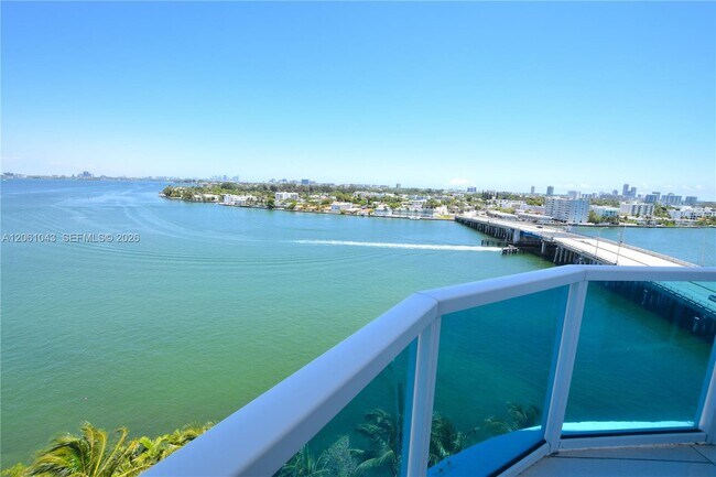 Foto del edificio - 1881 79th Street Causeway