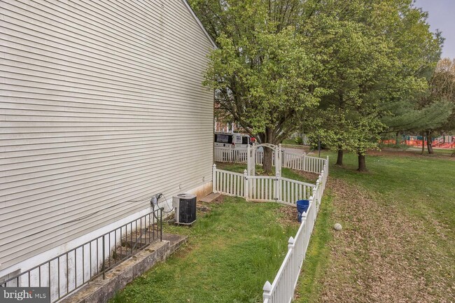 Building Photo - 31 Stone Falls Ct