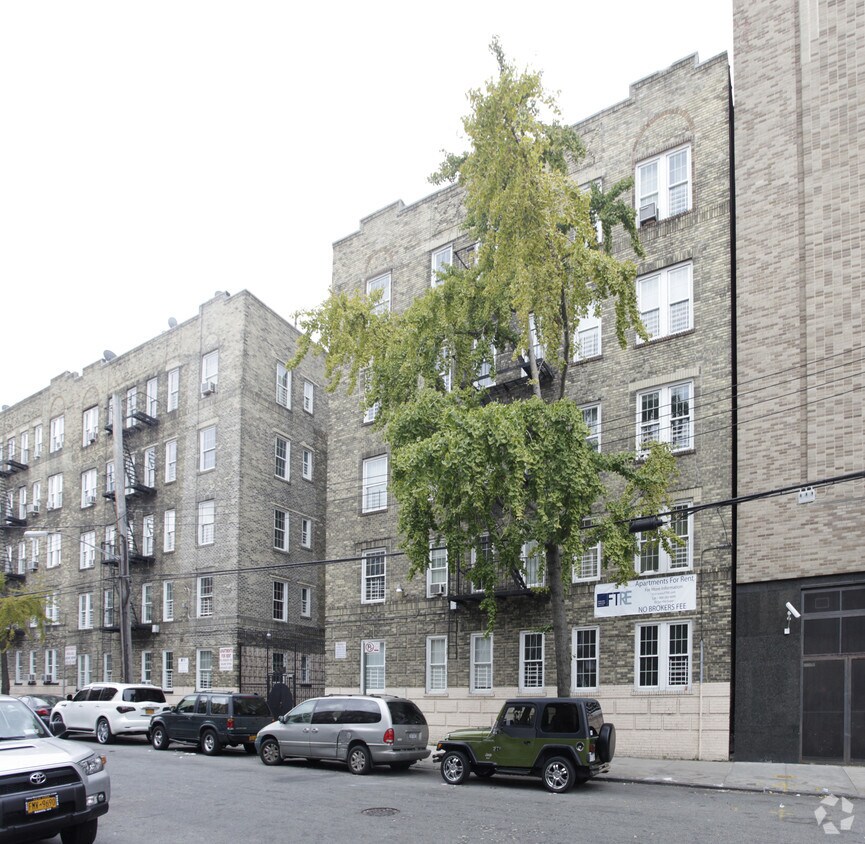 Foto del edificio - 3041 Holland Ave