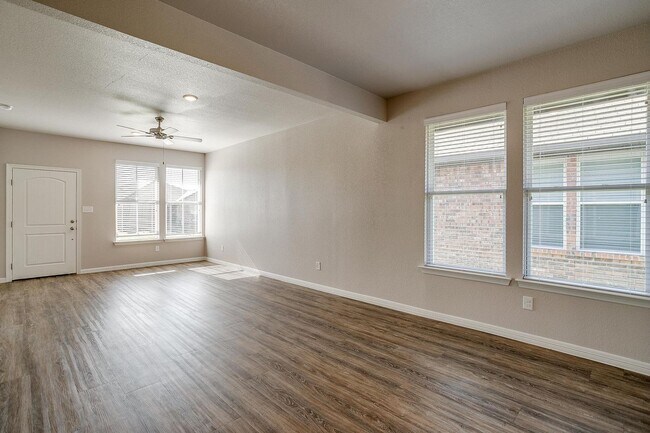 Foto del edificio - Beautiful Home in a Newly Developed Neighborhood