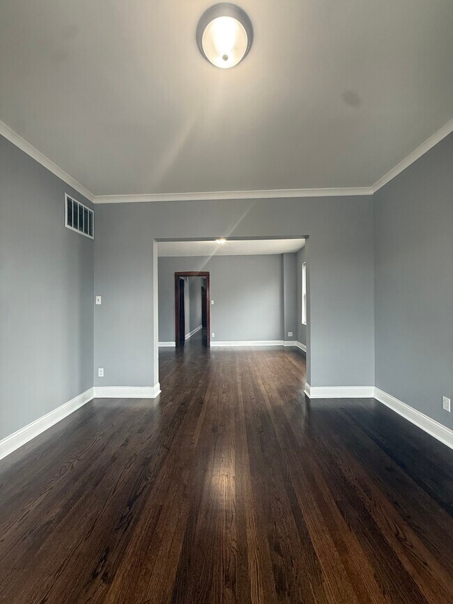 Foto del edificio - 5714 W Cermak Rd