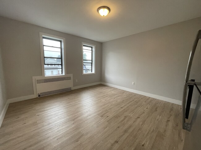 Building Photo - 168 Harrison Ave