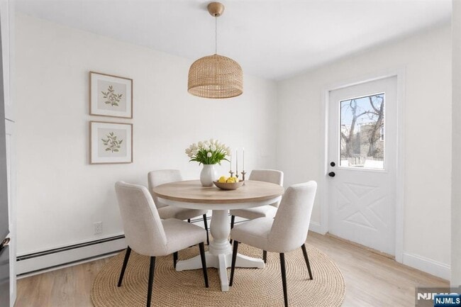 Foto del edificio - 676 Chestnut St