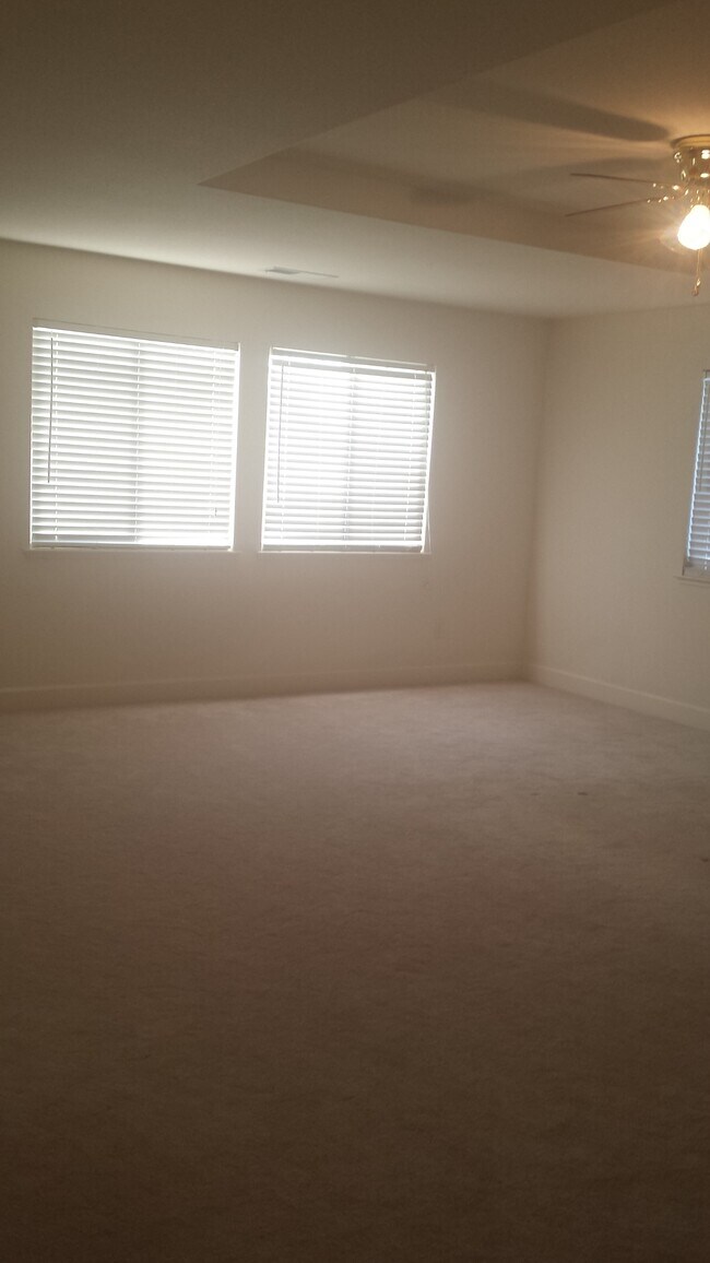 Building Photo - 149 Lavender Ln