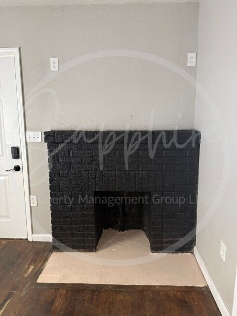 Foto del edificio - 7411 Montgall Ave