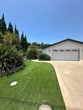 Building Photo - 7246 Viar Ave